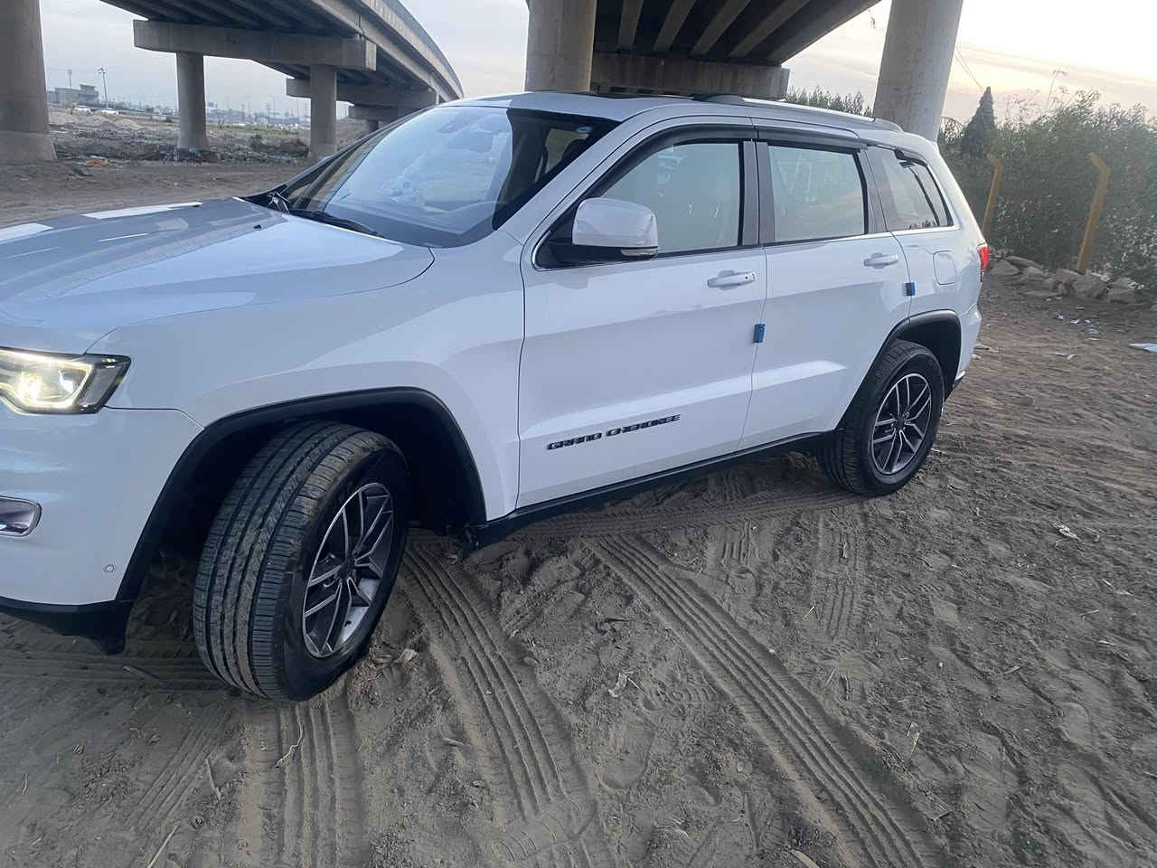 سلام عليكم لل بيع جيب لاريدو مديل ٢٠٢٠ رقمها سلمانيه بسمي تريد وكاله تريد تحويل سياره نضيفه واحد علا واحد 1️⃣ سونار ويه صور سياره كلش نضيفه مكينه وكير وحداديه خير من الله سياره نص فول العنوان كربلاء طوريج رقمي ***********
