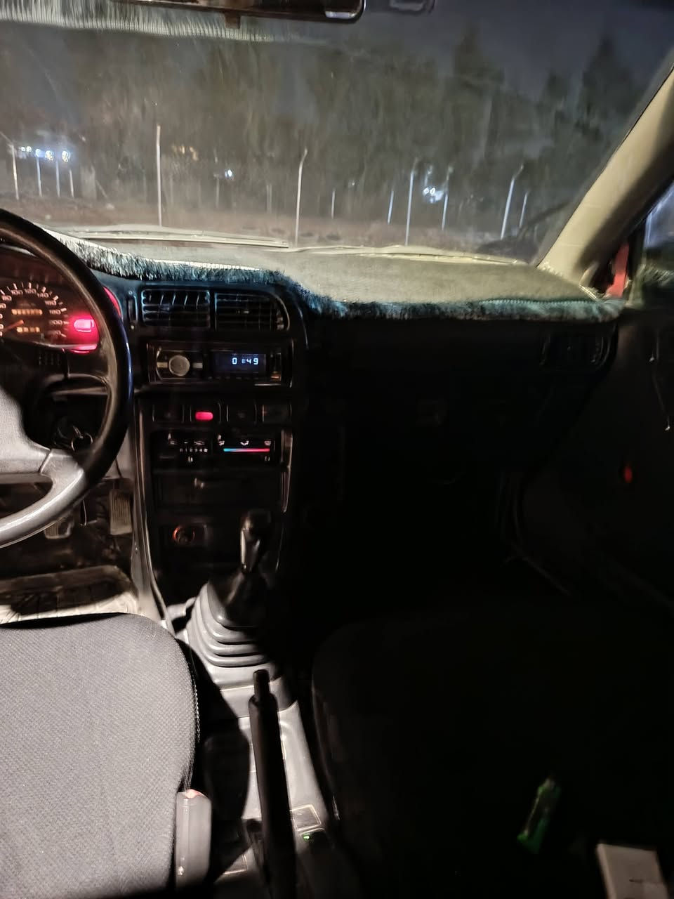 السلام عليكم
نيسان صني ياباني موديل ١٩٩١ سيارة بيها صباغ جمليه هزه جديده وسنويه خضراء ومرسمه وصاحبه الشرعي موجود وشرط التحويل وسيارة جهازه دوشمه كلها شرط كهربيه كلها شرطوكابون بنزين بيها محرك كير عادي كلها شرط السعر ٢٦ ورقه وبيها مجال قليل مكان السيارة موصل الأيسر
***********
***********
