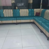 ديوان حرف L • ٧ أمتار • نفس اللون