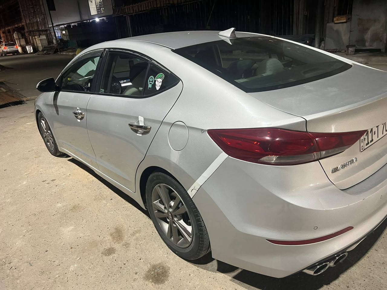 السلام عليكم النترا 2018 أمريكي فول مواصفات ضربته خلفية كير مكينه مكفولات  محرك 2000 دووش مكان السيارة الشعب
السعر  128
هاتف/***********
