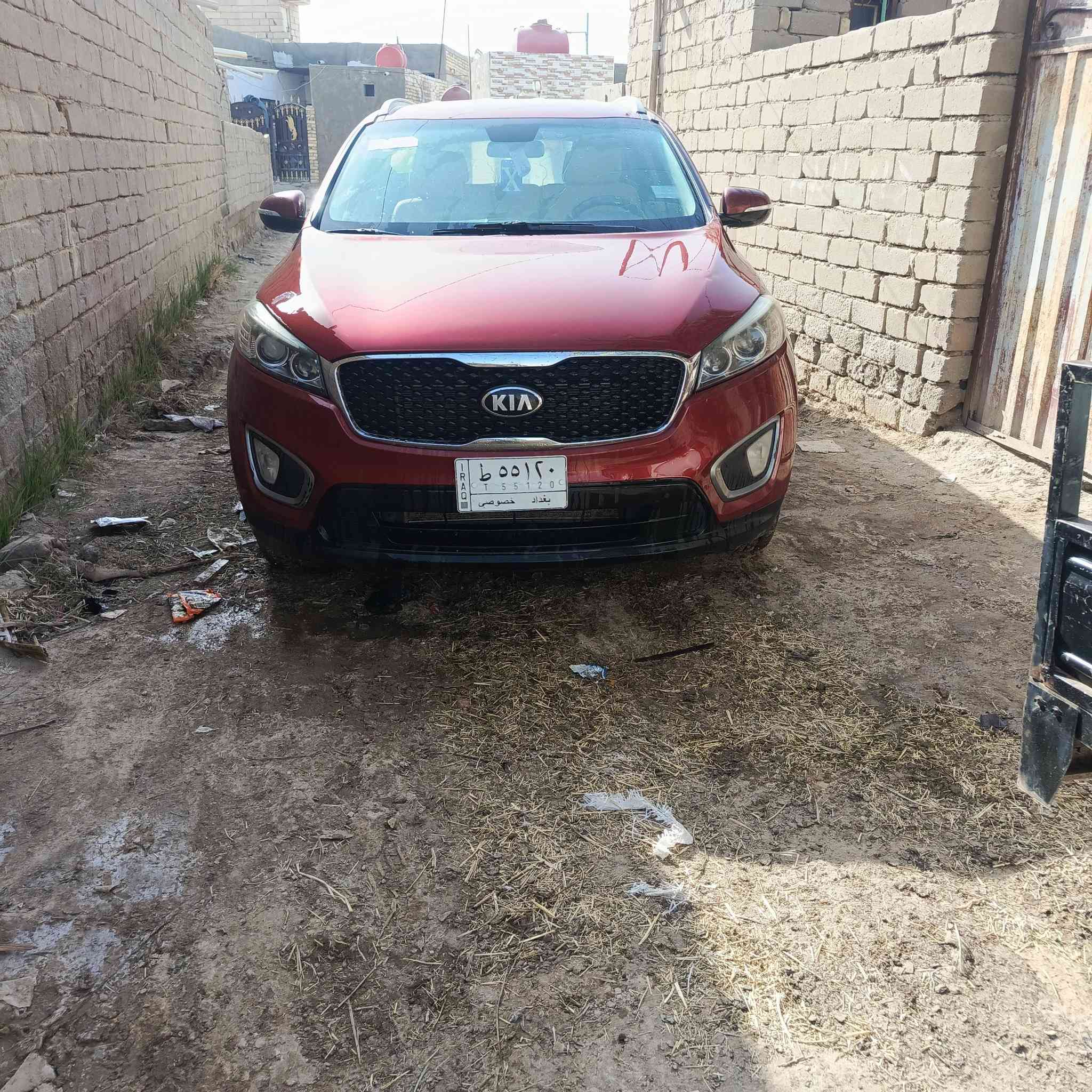 سياره موديل 16سورنتو محرك 2400تبديل بيه باب السائق ترجيع شركه ورشات صبغ قليله سياره خير من الله كير حداديه محرك مكفول السعر 150وبيه مجال قليل حك الجيه الاتصال ع رقم ***********او ع الفيس
