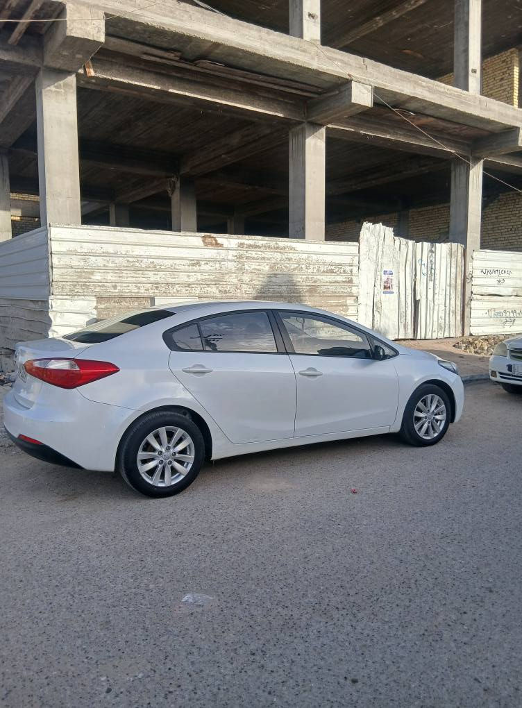 السلام عليكم سيراتو موديل ١٤ رقم قادسيه انكليزي مكفوله محرك وكير شرط مداور ثاني يوم المكان السماوه الاستفسار ***********
