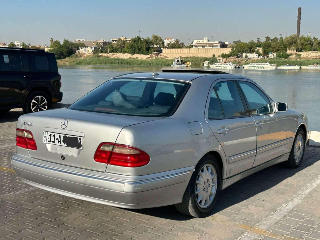 🚗 مرسيدس بنز E320 W210 Avantgarde | موديل 2000 ⭐️

فخامة مرسيدس الكلاسيكية مع أعلى فئة Avantgarde ومحرك V6 المرغوب… سيارة تجمع الراحة والقوة والأصالة.

🔹 محرك V6 ⚙️
🔹 فئة Avantgarde (أعلى المواصفات) ⭐
🔹 فتحة سقف 🌤️
🔹 مقاعد جلد 🛋️
🔹 مقاعد كهربائية مع ذاكرة حفظ 💺
🔹 تبريد مقاعد (قطعتين) ❄️
🔹 شاشة 📺
🔹 وسائد هوائية (Airbags) 🛡️
🔹 مرايا شفط 🪞
🔹 وارد اليابان 🇯🇵 (ما زالت تحمل ستيكرات اليابان)
🔹 رقم بغداد الجديد 🏙️
🔹 السنوية مجددة لغاية 2031 ✅

💰 للسعر اكتب “تم” ويصلك خاص 📩

📞 للتواصل: ***********
