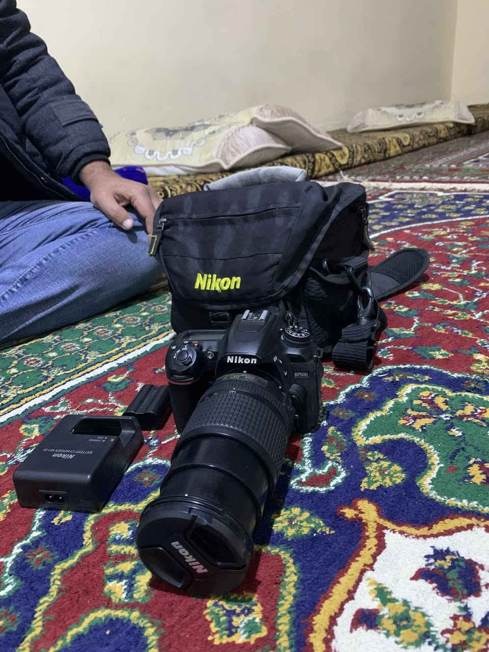 كاميرا نيكون ٧٥٠٠ مع عدسه ١٨   ١٤٠ مع بطارية الاصليه ١٦ مع شاحنه و جنطه للبيع ..


**إذا كنت صاحب هذا الإعلان وتريد حذفه لأي سبب، رجاءا أرسل رسالة إلى الدعم الفني**