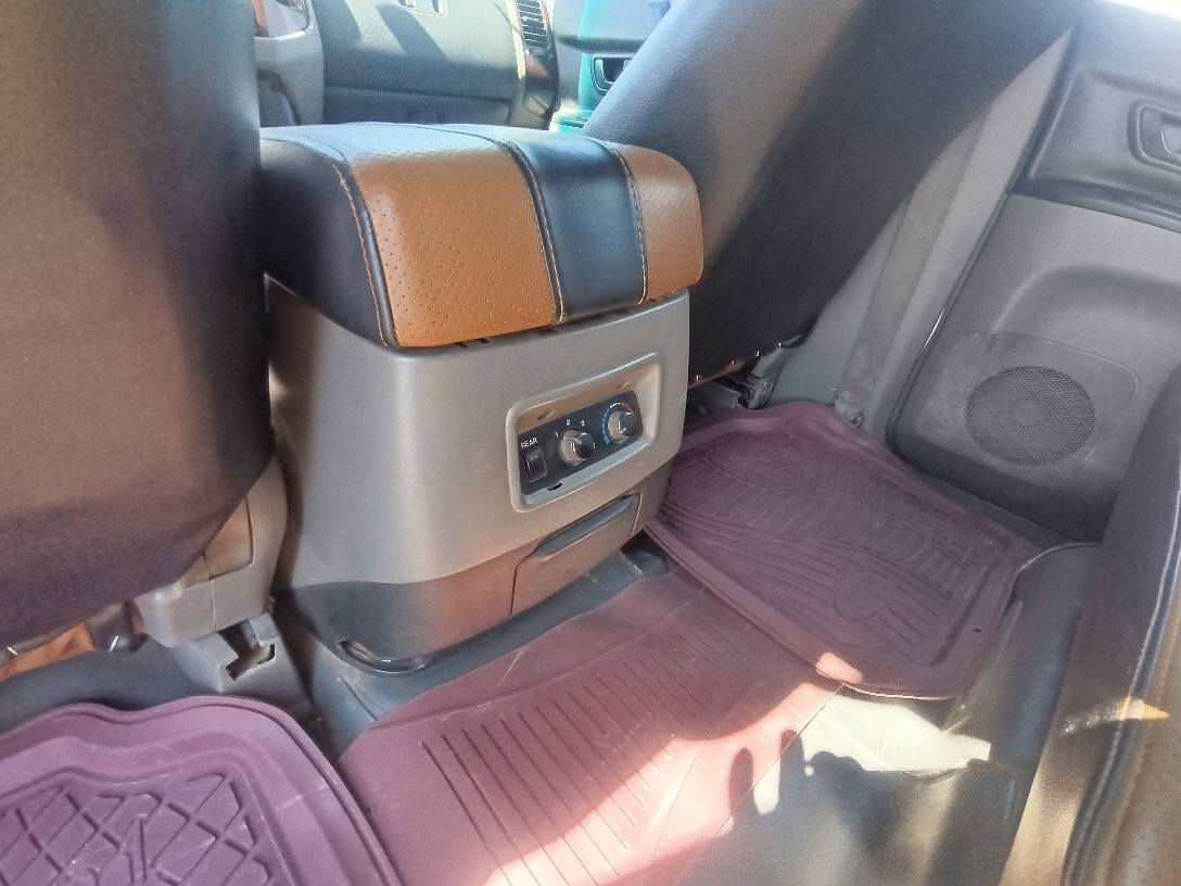 گورینـــەوە  دەکەین لەسەردڵگرتن

پاجیرۆ مودیل ٢٠٠٢ توماتیک  سی ریز کوشنە دەبل اکســــل  پێنچ گیر مەکینە ٣٥٠٠ سیارەکە زور باکە بی بویاخە بی دەعم بی وردەو سارد گیرو مەکینە بەشەرت اکسل دەبل اکسل بی عیب بی تەقەو رەقە جوار تایەو ویلی تازە سنوی  تازەیە  تبرید بی عیب مەرکەزیەئاوینە کارەبا اخەوی تحدید سورعە بی عیبە بی نوقسانی زور باكة 
***********
*********** السليمانية, العراق
