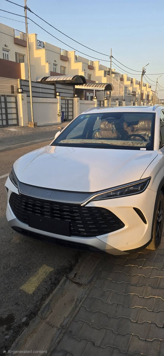 🔹 للبيع BYD Song L Flagship موديل 2025 🔹
▪️ اللون: أبيض لؤلؤي
▪️ المسافة : ،3,500 كم وقابلي لزيادة
▪️ منظومة تشغيل HEV - EV (هجين + كهربائي)
▪️ فئة Flagship (أعلى فئة)
▪️ وارد حديث وبحالة ممتازة جداً

📌 المواصفات:

✅ شاشة وسطية كبيرة متعددة الوظائف
✅ عدادات رقمية كاملة
✅ شحن لاسلكي مع تبريد لهاتف 
✅ كاميرات 360 درجة
✅ حساسات أمامية وخلفية
✅ فتحة سقف بانورامية
✅ بصمة تشغيل ودخول ذكي
✅ شحن لاسلكي للهاتف
✅ مقاعد جلد فاخرة
✅ تحكم كهربائي بالمقاعد
✅ نظام صوتي مميز
✅ إضاءة LED كاملة
✅ مثبت سرعة وأنظمة أمان متطورة
✅ نظام المحافظة على المسار
✅ نظام مراقبة النقطة العمياء
✅ تبريد أوتوماتيك عالي الكفاءة

📌 حالة السيارة:

▪️ ماشيه 3,500 كم وقابل لزيادة
▪️ السيارة شبه وكالة.
▪️ الداخلية والخارجية نظيفة جداً . والارضيات والجنطة مغلفات جلد لحماية .

📌 ملاحظات مهمة:

▪️ توجد رصعة بسيطة جداً في الجاملغ الأيسر.
▪️ تم إصلاحها على البارد .
▪️ الصور قبل التعديل موجودة ومتوفرة .
▪️ السيارة جاهزة للفحص بأي مكان يختاره المشتري.

💰 السعر: 32,000,000 دينار عراقي

 للاستفسار أو المعاينة 
***********

والله ولي التوفيق
