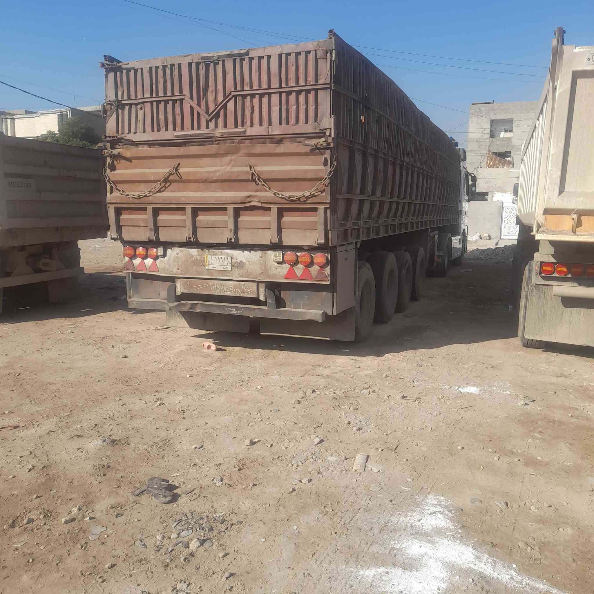 سلام عليكم اكتروز مديل ٢٠٠٣ جهزه تخم تاير راس اوعربانه رقم ***********
