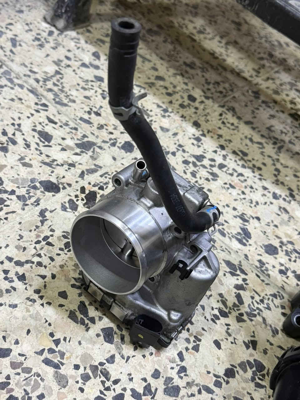 سلام عليكم دكشن كامل مال كصة للبيع مع نوزلات مع الضمان مع ضفيرة محرك ٢٤٠٠ GDI امريكي مال كصة خلي الله بين عيونك وانطي سعر الي تفيدة يراسل شرط الغراض كلهن ع الفحص


**إذا كنت صاحب هذا الإعلان وتريد حذفه لأي سبب، رجاءا أرسل رسالة إلى الدعم الفني**