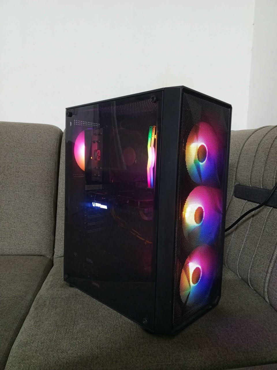 Ryzen 5 5600

rtx 4060 8gb zotac

ram 16gb 3600 ddr4

b450m ds2h gigabyte

deepcoole ag400 plus

power 600wat bronze

hard 1 tb nvm lexar

case rux 4x fan

620$ 

 *********** أربيل, العراق
