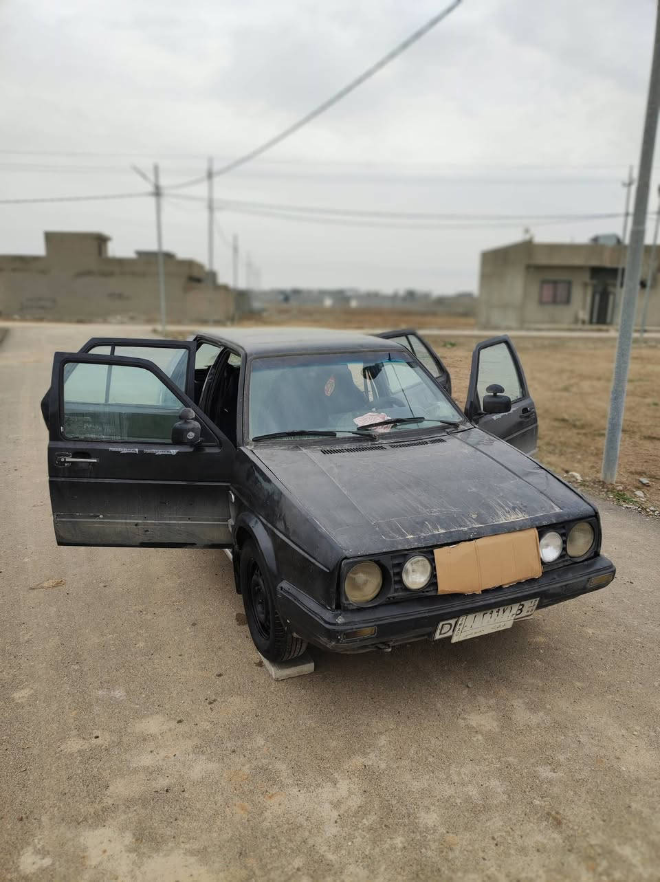 سلام عليكم لمواعيد الگاذبه گولف موديل 90 مكينه وگير شرط باتري وتايرات جديده شرط تحويل شراي يخابر أو رقم ***********
