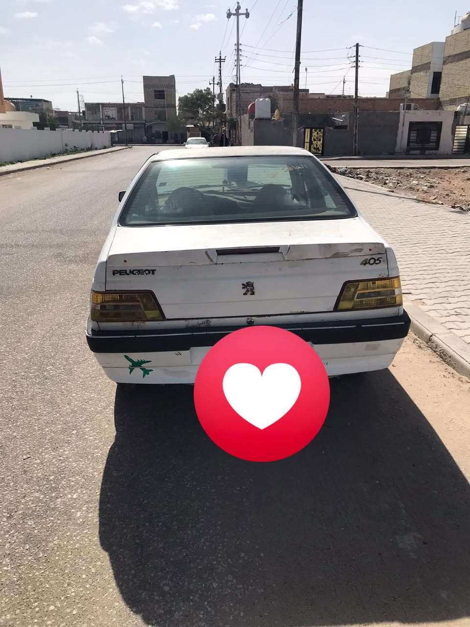 قبيجو 405 للبيع موديل 2014 لميس مكينه خيط بخار وحداديه وسط و بيها جامله وباردات سعرها 33 وبيها مجال رقم بيه وساب ***********
