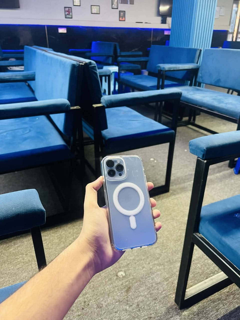 بدل شاشه متوسطه باقي كفاله بطاريه 100 مرفوعه نسبه ذاكره 256 بصمه وجه شغاله السعر ب 500 شراي اتصل على صاحب الرقم***********
