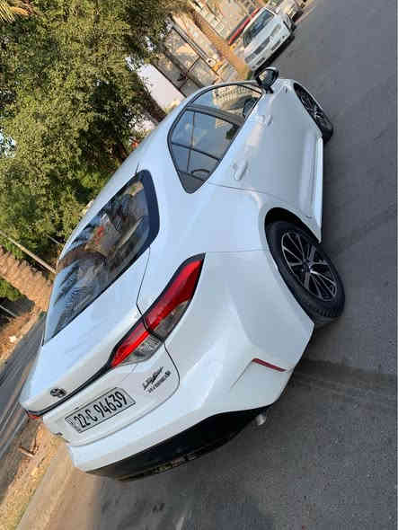 كورلا 2024 هايبرد وارد صيني مكفوله من الضربه والصبغ بيها رصعه وزرف بالبك لايت موضحه بالصور السيارة جديدة وبدون نواقص ماشية 47 الف رقم اربيل الجديد وهزه جديدة باسمنا مواصفاتها
بصمه / فتحه / ويل كب / تبريد قطعتين / شاشة جبيرة / كامره / كار بلي / رادار امامي / تحديد مسار 
سعرها  140 $  وبيها مجال بسيط 
مكاني السيدية *********** بغداد
