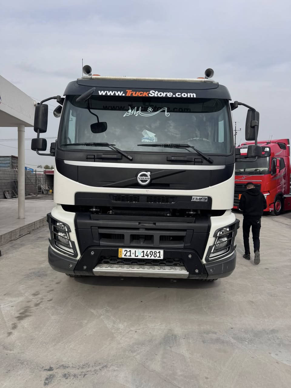 للبيع فالفو قلاب 5 محور

حجم محرك // 500

گير اوتوماتيك 

رادار // تخم ويل كروم

4 اشهر مرقمه السياره

سنويه و هزه وفحص جديده

ذرعة البودي // 20 متر 

سعر 725 $ 

موجود في كركوك في معرض توانا حاجي عدنان و ابو يوسف 
عنوان كركوك شارع مطار مقابل جسر حزيران 

للاستفسار 

***********
