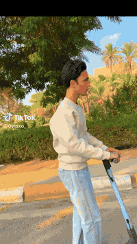 للبيع سكوترات شحن باله ياباني بطاريات ليثيوم دراجه اولئ يتحمل وزن 150 كيلو السرعه 30k
مده الشحن 25 كيلو متر
لايت عدسه ثلجي
بك لايت
حساس صعود
شاشه كيلو متر
سرعه 123D
 مكان واسط قضاء الحي
الاستفسار اتصل عل رقم ***********
