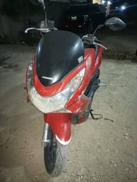 PCX مكفوله فقط كفرات مشخطهالسعر واحد 100 بيه مجال 07814504160