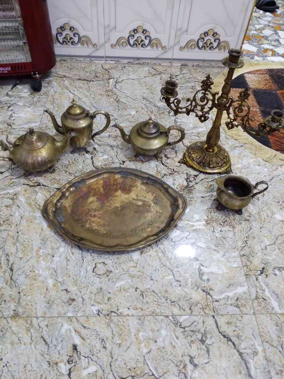 سلام عليكم انتيكات تحفيات وزنهن 7 كيلو ومثرامه نضيفه شغاله للبيع سعرهن 125 شراي اتصل 
*********** مكاني بغداد مدينه الصدر.
