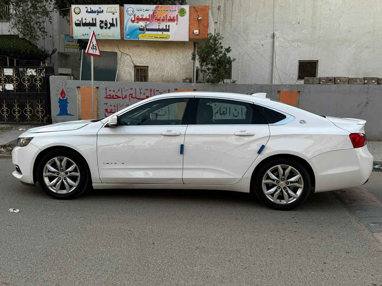شوفرليت امبالا V6 موديل 2020
مواصفات LT

بصمة تشغيل عن بعد

شاشة كار بلي قاصة

الداخل جلد ومخمل

كشنات الامامي كهرباء

كامرة حساسات

هاند بريك بصمه

ماشية 100 ميل

شاد فيت بم جديد 

ادامة كاملة / تخم تاير جديد / حدادية جديدة

حادثها مثل ما موضح بالصور

بدون لغد او شاصي او دواخل وبدون ايرباك
بيها طخطخات قطع بالعراق / ابيع حزام 

مكان السيارة بغداد-الدورة

السعر 130 وبيها مجال

***********
