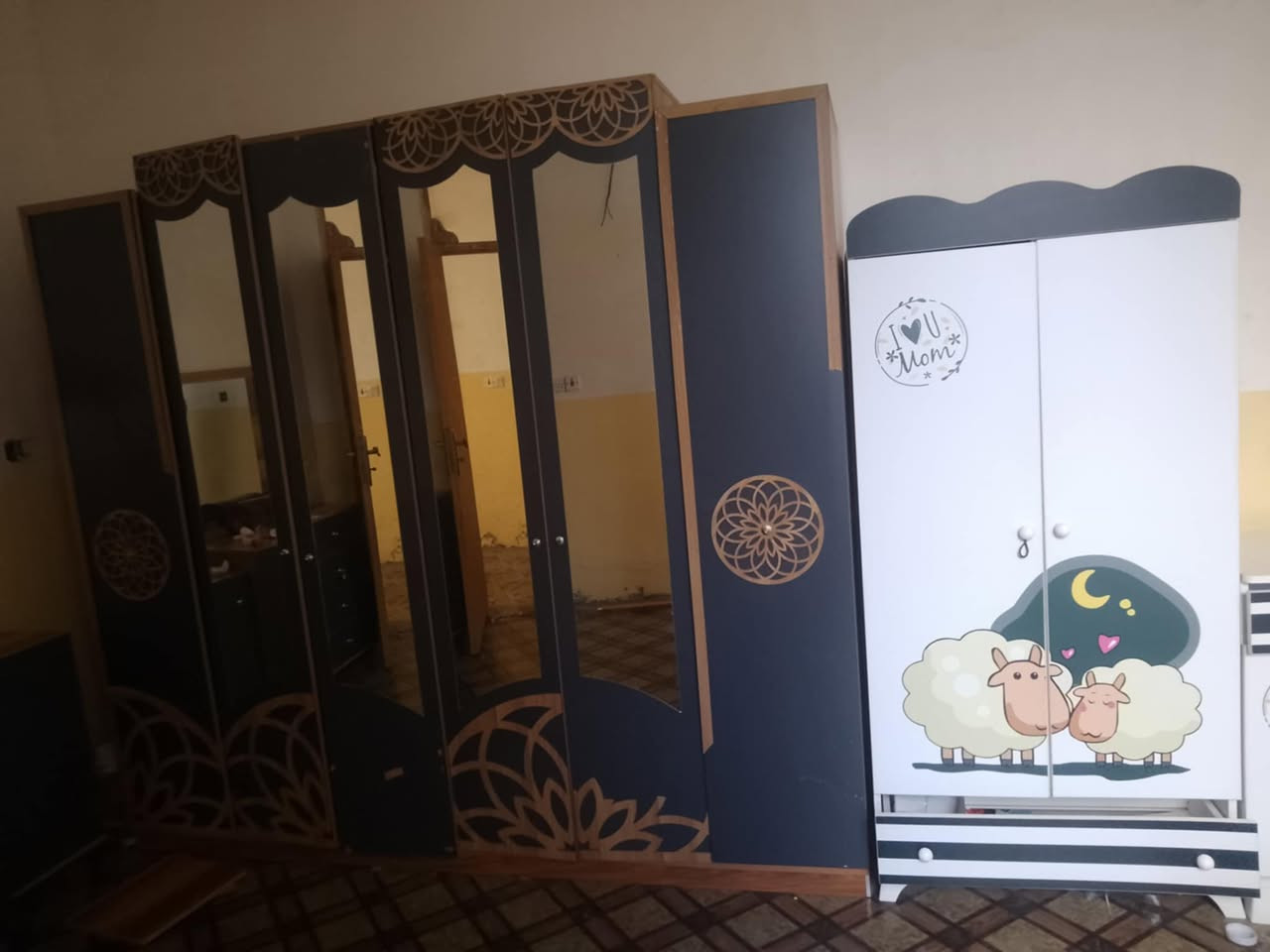 السلام عليكم غرفه تركي للبيع 
التواصل ***********
