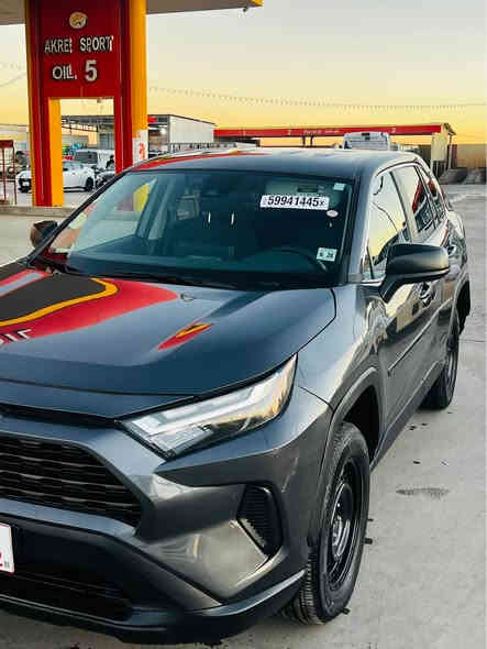 السلام عليكم للبيع𝑻𝑶𝒀𝑶𝑻𝑨  𝑹𝑨𝑽4 2023 𝑨𝑾𝑫
ضرر جملغ خلفي و باب بدون ارباك 
و بي pdr شبر من جملغ خلفي 
ماشيه فقط 7 mil 
رقم شاصي 2T3F1RFV5PW376617
گير محرك كلشي بلادي
مواصفات گيچ الكتروني رادار امامي و جانبي و شاشه ايباد كاميره و بريك بصمه نظام تراكشن نزام أپل كاربلاي وايرليس و بعد سياره جاهزه 
بدون رقم تترقم اربيل دهوك سليمانيه حسب رغبتك 
و سعر بلاش جو سوك 195 $ بي مجال بسيط 
مكان سياره عقره ابعت عن اربيل و موصل ساعه 
رقم تلفون فايبر واتساب *********** واتساب 
*********** بث مباشر اكر
