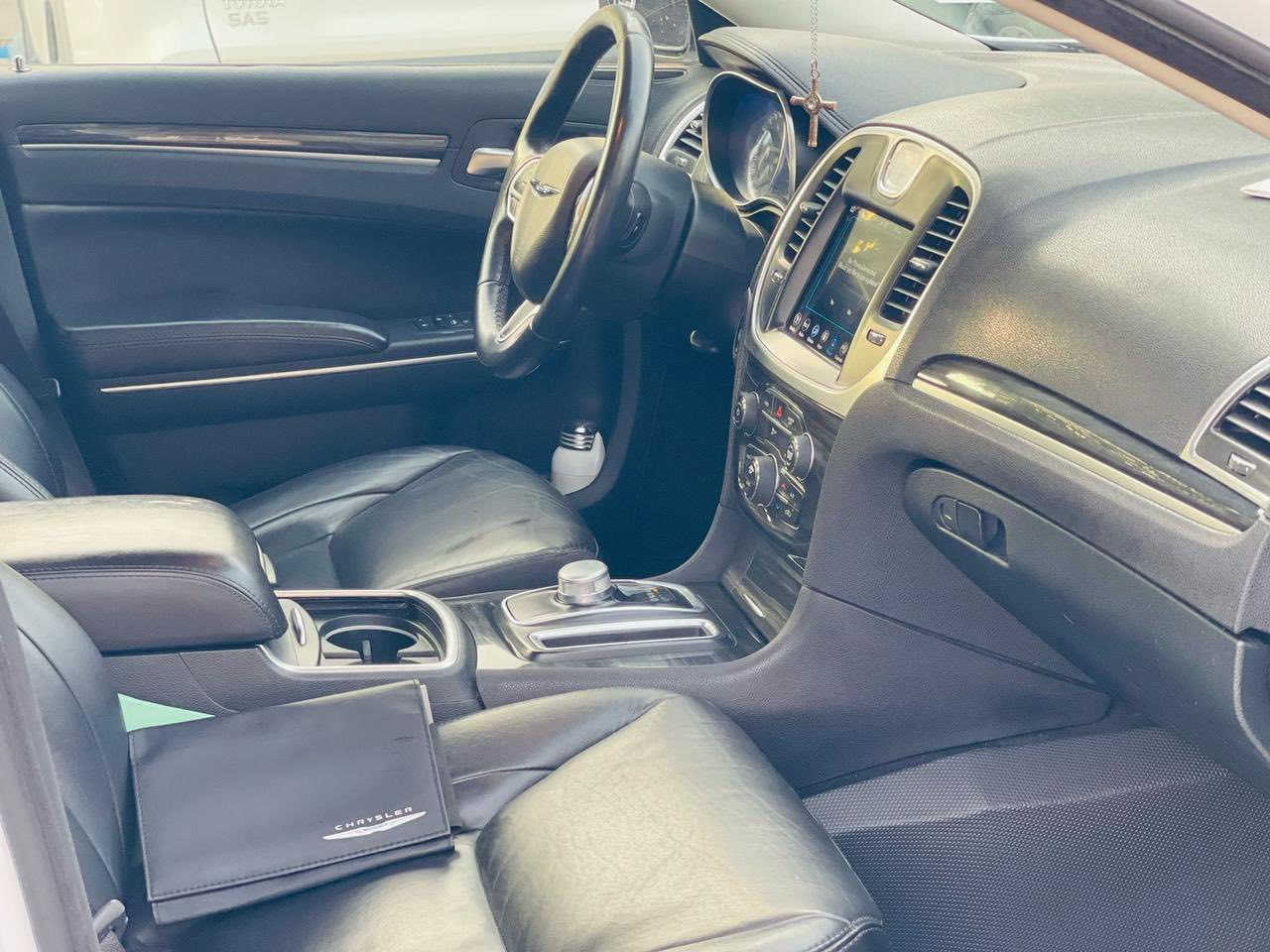 سلام عليكم   كريسلر للبيع 2018
مواصفات c
 ستخدام بسيط جدا 
سياره بسمي مكان بغداد 28 نيسان 
هاتف ‭0 773 000 9080‬            سعر 265
