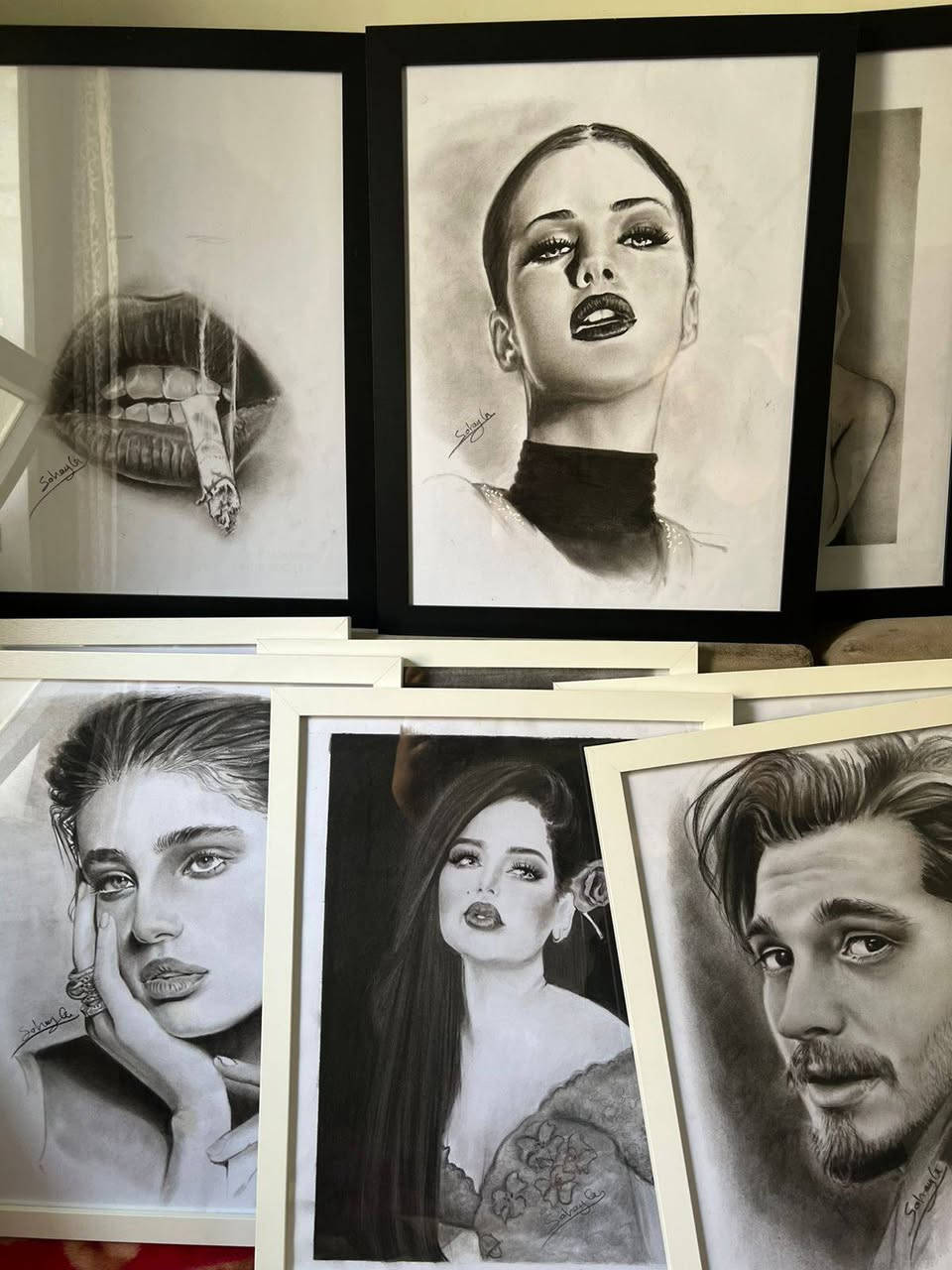 🎨لوحات رسم فحم للبيع🎨
كل صورة وسعرها
يوجد رسم حسب الطلب🖤
للاستفسار التفضل خاص
{الرسامة والدتي خبرة ٥٠ سنة}


**إذا كنت صاحب هذا الإعلان وتريد حذفه لأي سبب، رجاءا أرسل رسالة إلى الدعم الفني**