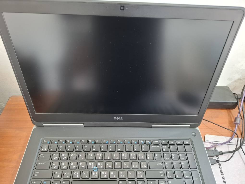 لاب توب ديل برزشن مواصفات قوية للالعاب والاعكال الثقيلة لاب توب مدرع من الجلد والمعدن 
مواصفات مميزة

المعالج: Intel Xeon E3-1535M v6 3.10GHz
بقوة الجيل الثامن من انتل كور اي ٧

الذاكرة العشوائية: 16GB RAM DDR4
اللاب توب يدعم ٦٤ جيجا بايت رامات

التخزين الداخلي: 500GB ssd
ويدعم ربط ثلاث هاردات ssd معا

كرت الشاشة: Nvidia Quadro P3000 6GB
كارت شاشة الاقوى في فئة الهندسة والتصميم ثلاثي الابعاد

حجم الشاشة: 17.3 بوصة

نوع الشاشة: IPS بدقة FHD

نظام التشغيل: Windows 10 Pro اصلي

البطارية: 6 خلايا مع دعم الشحن السريع

المنافذ: Thunderbolt 3، USB-C، USB 3.1، HDMI، قارئ بطاقة SD

الوزن: 3.86 كجم

الأبعاد: 41.6 × 28.3 × 3 سم

مستخدم فترة قصيرة نظافة ٩٥% 
شرط لايوجد اي خلل او عيب باللاب توب
مرفق معه ماوس جيمنج وباد وحقيبة

السعر ٥٠٠ الف بي مجال

العنوان كركوك
لايوجد توصيل الاستلام مباشر والفحص كركوك, العراق


**إذا كنت صاحب هذا الإعلان وتريد حذفه لأي سبب، رجاءا أرسل رسالة إلى الدعم الفني**