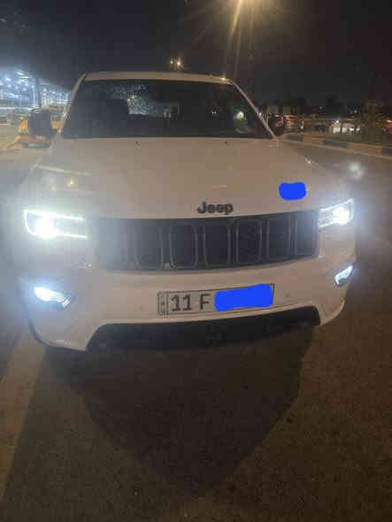 السلام عليكم جيب ثماننيه ٢١ خليجي بيها مكانين تكحيل كارت فول موصفات ٣٥ $وبيها مجال  قليل الشعب شارع الصحه ***********
