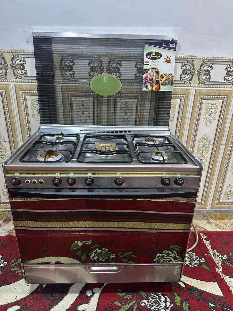 السلام عليكم 
طباخ كريازي باب اول اخو الجديد غراض كامله نار زركه السعر 265 وبيه مجال بسيط ***********بيه واتساب
