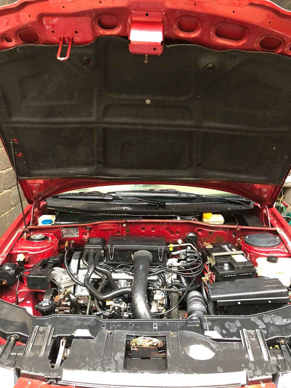 سياره سمنت رقم جديد داخل هزه موديل 12  كربلاء المقدسه السياره حداديه  كامله تبريد جاهزه السياره ا چاملغ وبنيد السعر( 46) ***********
