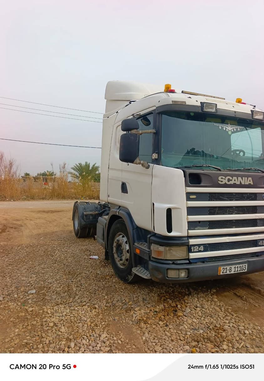 سلام عليكم احبتي سكانيه للبيع موديل 2004 انجكتر خطين كير محرك شاصي كفاله عامه تخم تاير سنويه جديده  لل29 بسمي سياره جاهزه للعمل خير من الله السعر 235 وبيهه مجال قليل للاستفسار اتصل علئ الرقم التالي (‭0770 698 7833‬)
