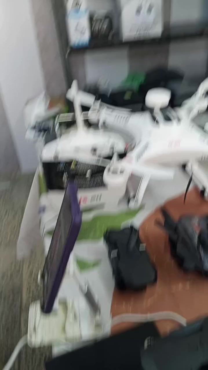 قطعتين الاولى احترافيه تخدم للتصوير والثانيه جديد غير مستخدمات ...بسعر250,مع التوصيل قفل ثنينهن


**إذا كنت صاحب هذا الإعلان وتريد حذفه لأي سبب، رجاءا أرسل رسالة إلى الدعم الفني**