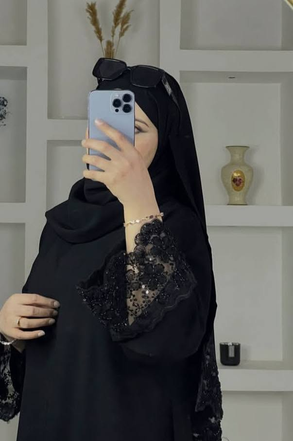 🖤 أناقة تليق بكل امرأة... 🖤
اللون الأسود يبقى عنوان الفخامة والرقي، وهاي العباية صُممت حتى تمنحج إطلالة راقية بكل مناسبة.
✨ قماش ناعم وانسيابي
✨ تطريز دانتيل فاخر على الأكمام
✨ تصميم محتشم وأنيق يناسب جميع الأوقات
✨ جودة عالية ولمسات فخمة
لأن الأناقة تبدأ من التفاصيل... اختاري عباية تبرز ذوقج بكل هدوء وفخامة. 🌿
📩 للحجز والاستفسار راسلينا على الخاص.
#عبايات_سوداء #عباية_سوداء #عبايات_راقية #عبايات_نسائية #أناقة #عباية_فخمة #ستايل_راقي #العراق #موضة_العبايات #فيسبوك_شوب


**إذا كنت صاحب هذا الإعلان وتريد حذفه لأي سبب، رجاءا أرسل رسالة إلى الدعم الفني**