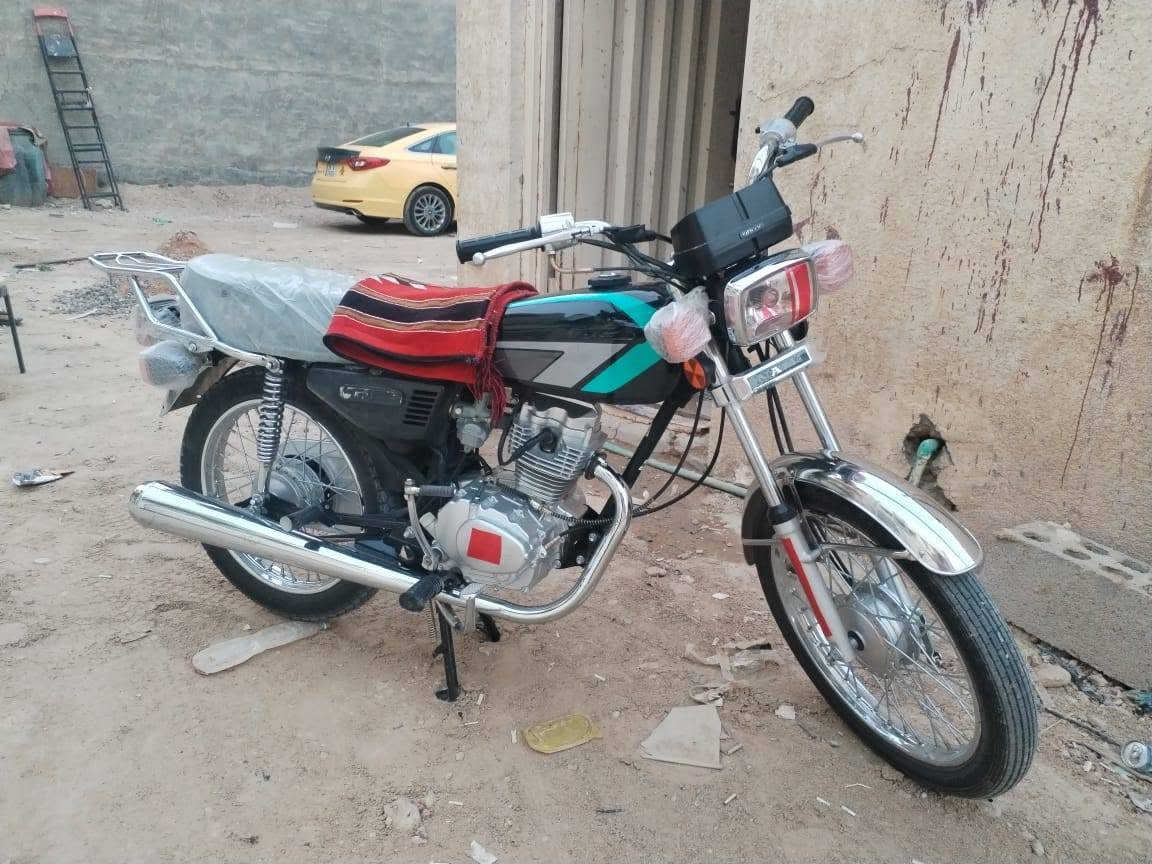 سلام عليكم دراجه البيع الدراجه ارشه موديل 26 دراجه ماصلهة شهر من طالعه كفاله عامه وراق سكنر البيع السعر ٦٧٥ وبيهة مجال بسيط هاذه رقم بي بس وتساب *********** والخاص مفتوح
