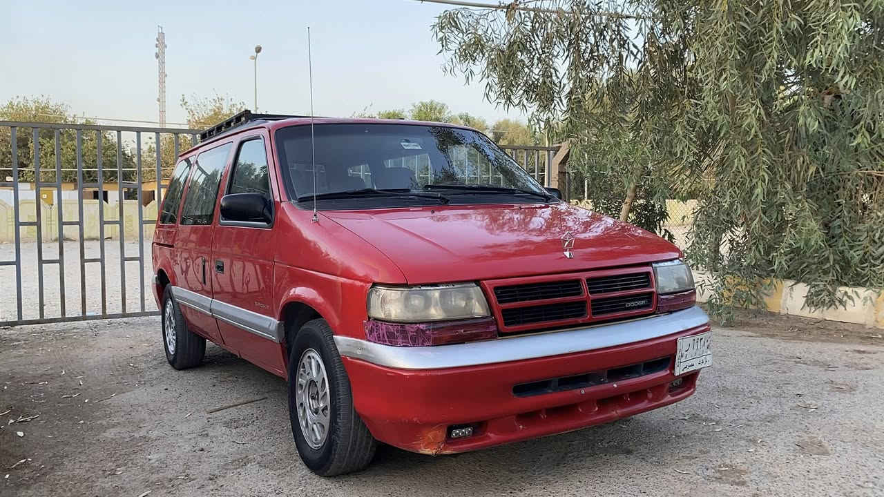 كلايزر ١٩٩٥ كركوك مشروع 
كيرو مكينة كامري 
بيها كاربون بنزين 
بيها تبريد 
سيارة جاهز 
سعر ٤٢ مجال
***********

