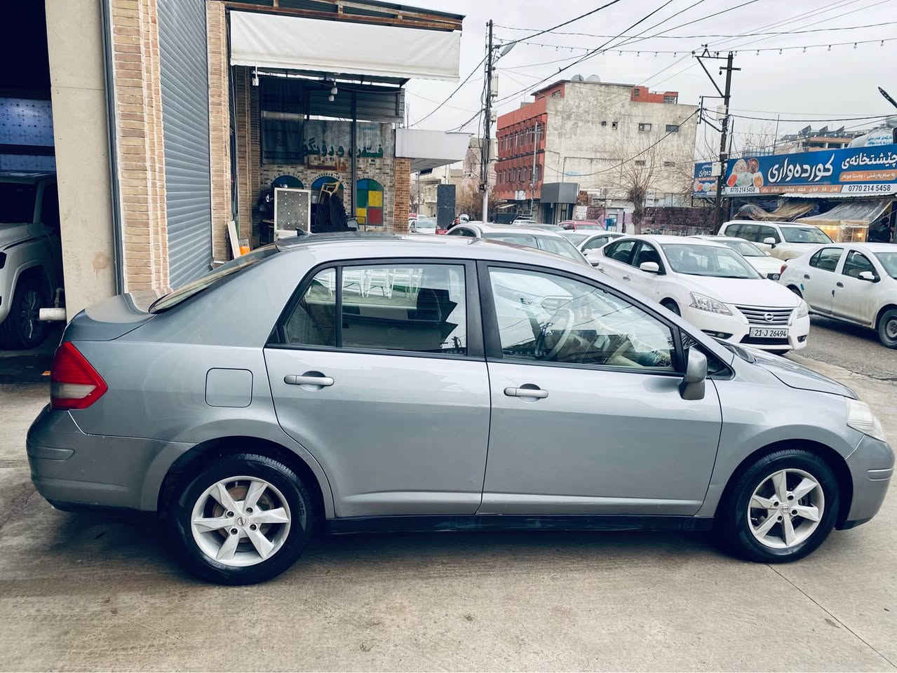 نیسان تیدا مۆدێل ٢٠١١ سلفەر بێ سارد و شوخت و بۆیاخ مەكینە ١٨  بە شەرتی گێرو مەكینە تازە كاملل سێرفز كراوە هەموو گیانی بە شەرت و رۆن و تایە تازە بۆ گۆراوە  سەیارەكە ماڵی دۆستە و هیچ كێشەو مەسرەفینیە شوێن سلێمانی  
ئەدمین🖤 السليمانية, العراق


**إذا كنت صاحب هذا الإعلان وتريد حذفه لأي سبب، رجاءا أرسل رسالة إلى الدعم الفني**