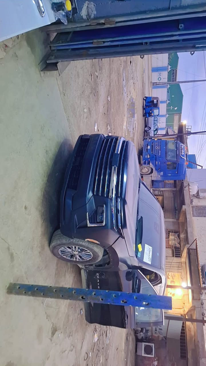 السلام عليكم
ترافيس وارد امريكي2025
LT 
7 راكب 
كشنات جلد 
كشنات كهرباء 
رادار امامي  وخلفي 
تبريد 3 قطع 
نقطه عمياء 
تحديد مسار 
شاشه متحركه 
كاميرا 
هاند بريك بصمه 
فور ويل 
صور الحادث مرفقه مع الصور
ماشيه 20000KM
السياره اي نقص مابيها الحمد الله وخير من الله 
شرط الفحص 
تحويل ثاني يوم 
عنواني ميسان العمارة  بأسمي 
الاستفسار 
الاتصال على الرقم
***********
