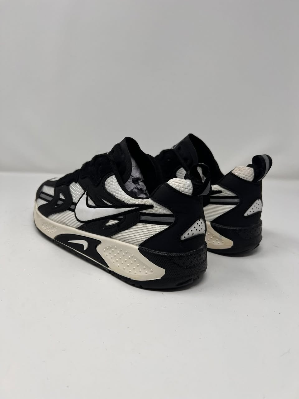 نايك جام electric موديل حديث ، تصميم فاخر، للكشاخه. 

قياس يلبس  39/41 السعر 25 الف دينار  يوجد توصيل جميع المحافظات
 ادخل لقناة الانستا وشوف القطع الموجودة وبالعافيه عليك
https://www.instagram.com/hermes.storex?igsh=MTBvc3I2dm9yYTBjaw==


**إذا كنت صاحب هذا الإعلان وتريد حذفه لأي سبب، رجاءا أرسل رسالة إلى الدعم الفني**