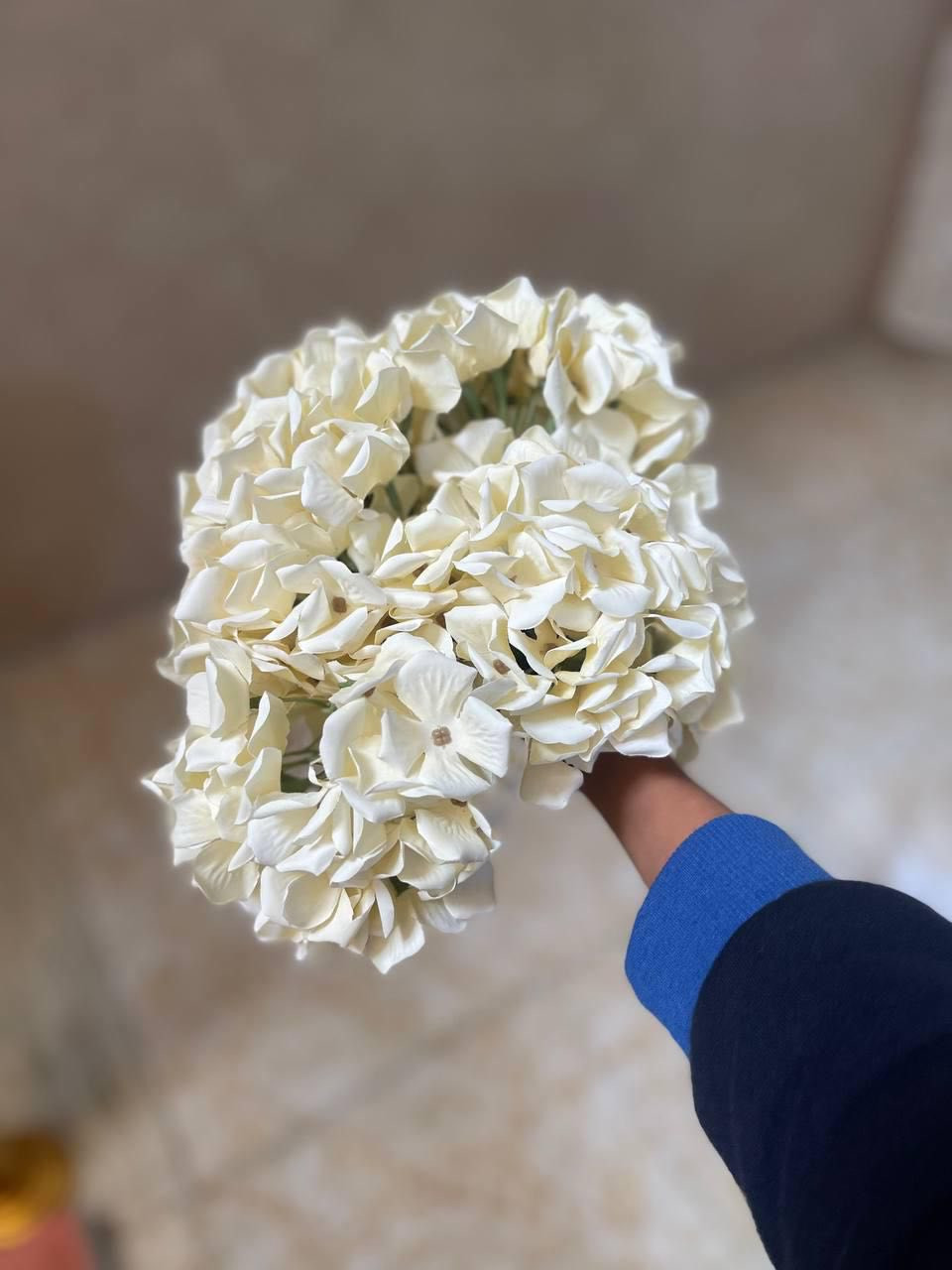 السلام عليكم
متوفر ورد (جديد)
 للاستفسار خاص او:***********
