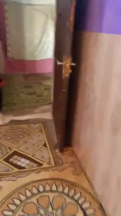 السلام عليكم  بيت للبيع مساحته ٢٠٠ متر سكف سندويش ينسكن بي 
ابيع قطعه المنطقه الدوانم
قرب سويب متوفر ماي وكهرباء وتبليط والسعر ٥٠ وبي مجال طابو زراعي سند ٢٥
الرقم
***********

