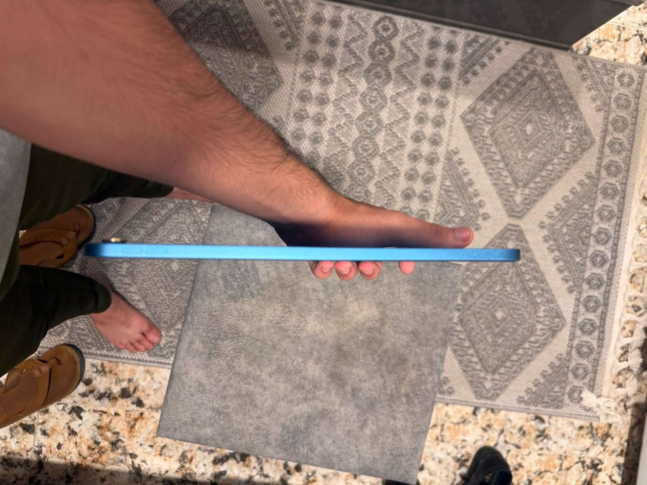 سلام عليكم ايباد عشره بسعر مناسب نضيف شاصي مالته فقط بي شخط بل كلاس وميبين من تلعب او شي ذاكرته 64 زلغ مابي بل شاصي كامل ملحقاته ويا كفر هدية 330 قفله بطاريته 91
مكاني البصرة بس شراي يراسلني 
*********** وتساب
