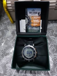 Casio protrek للبيع . ٠٧٧٠٣٣٣٣٠٥٦