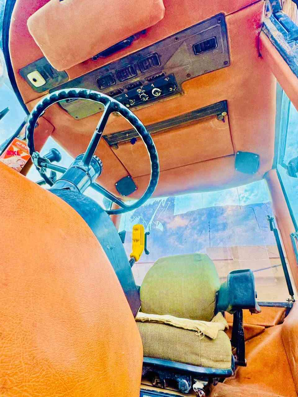 السلام عليكم / جوندير للبيع حجم 44/55 مكينه خير من الله مكفوله كفاله عامه المكان 
للاستفسار ***********
