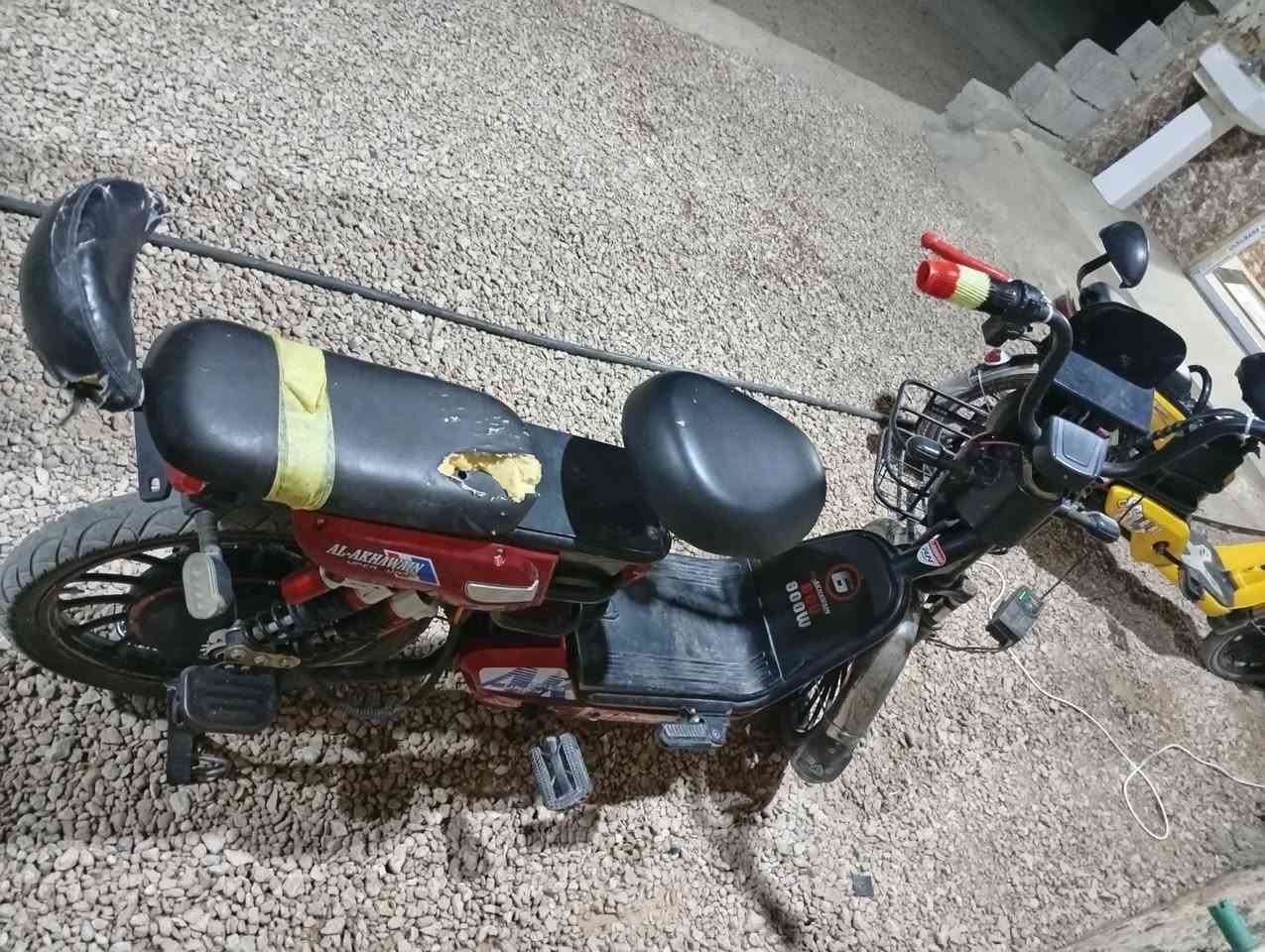 سلام عليكم
دراجه شحن 4بطاريات فول ع فحص گشر نضيف حجم 20 نضام بلاتوث شغال بريك حساس شاشة ذكيه السعر200 وبي مجال العنوان الرمادي ناحية الوفاء ***********
