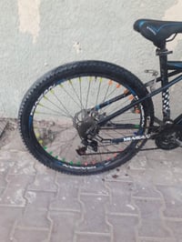 للبيع نظيف سعر 65وبي مجال  فقط بريك محتاج اتصال او مراسله 07821646117