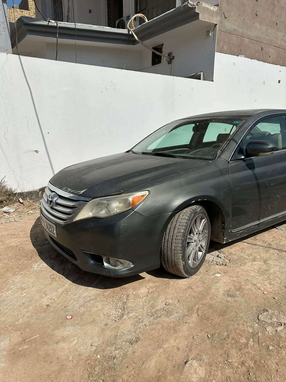 السلام عليكم..
اڤلون امريكي 
موديل 11 
رقم واسط سنوية لل29 تحويل مباشر
السيارة فول عدا البصمة 
گير ومحرك بالچيس
صدر امامي خلفي جديد 
تبريد ثلج 
غرفة نظيفه جدا
السياره يحتاجلها صبغ فقط
السعر 108
مكاني الديوانية 
للاستفسار *********** ديوانية, القادسية
