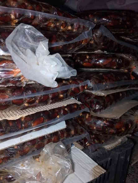 السلام عليكم تمر خستاوي مال السنه بخمسه الجيس ***********
