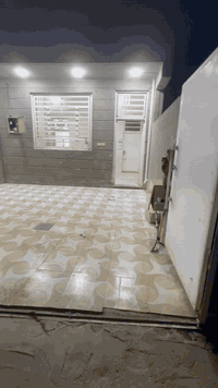 يت لإيجار بيت جديد وجاهز من كلشي بيه خط مولد وسخان وتانكي وموطورمي بي غرفتين وصالة وحمام ستقبال  
كرهباء ومي جاهز مساحت٢٠٠ مكانه بابل حله نيل يم مدرسة صينيه ضبط ***********📞📞***********
