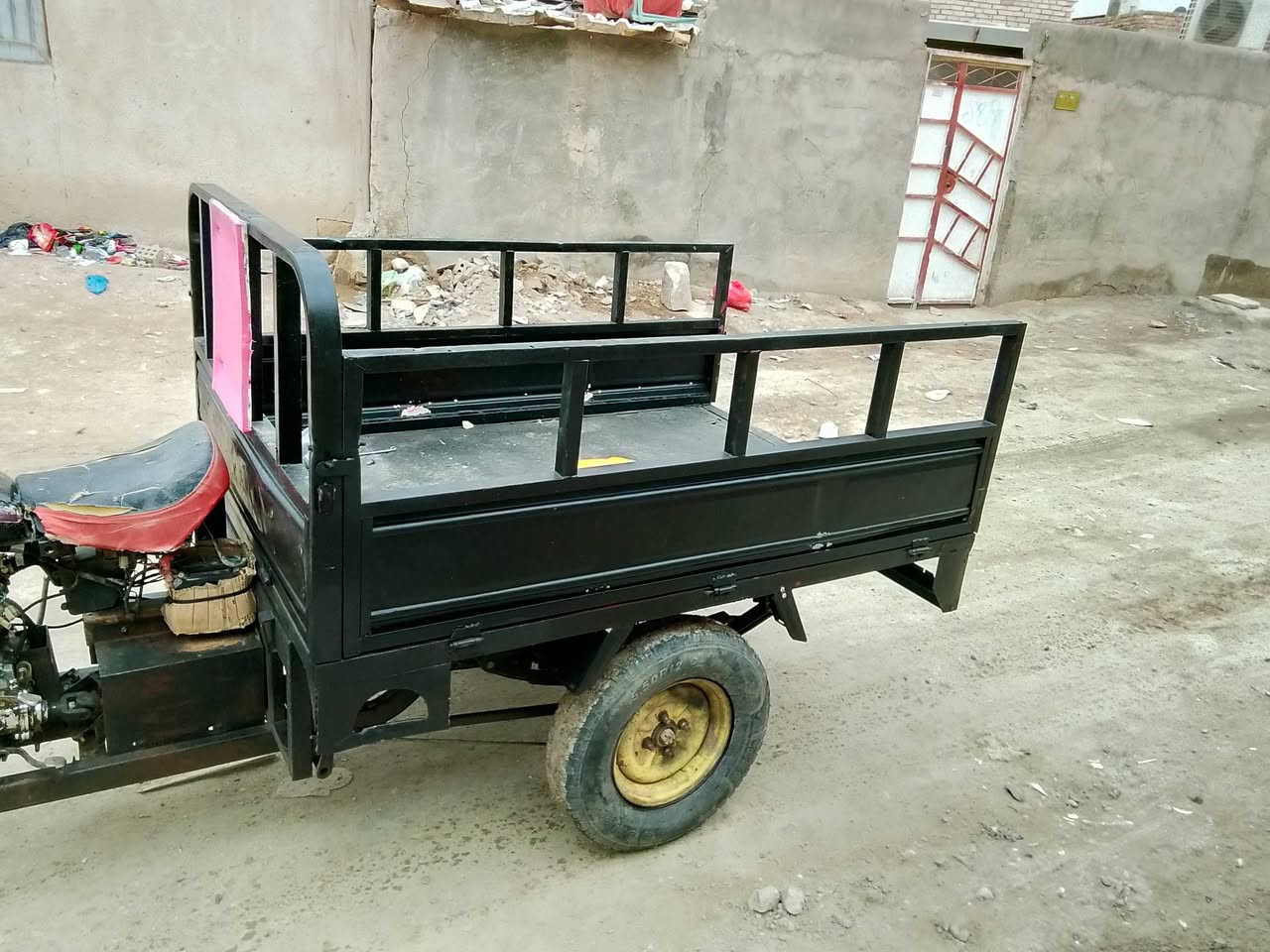 البيع كلك مكفوله من السرقه مكاني نجف حي شرطه السعر 700وبيه مجال الشراي يخابريني وبيه  خير ويدلل بيه بس فطر بل ركبه وملحوم مابين خفيف اتصل ***********
