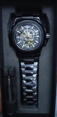 اوتوماتيك • ظهر كشف • قفل فراشة